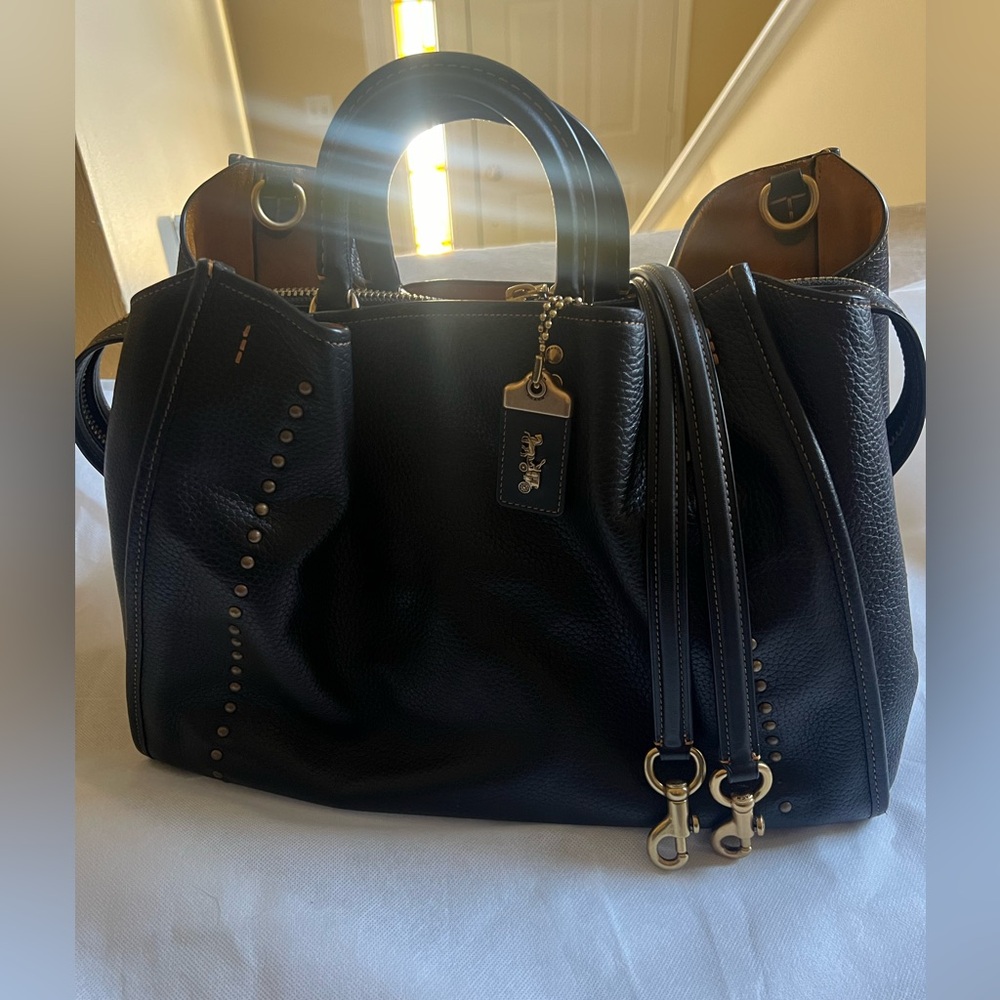 Coach 1941 Rogue 39 in black (Customized)